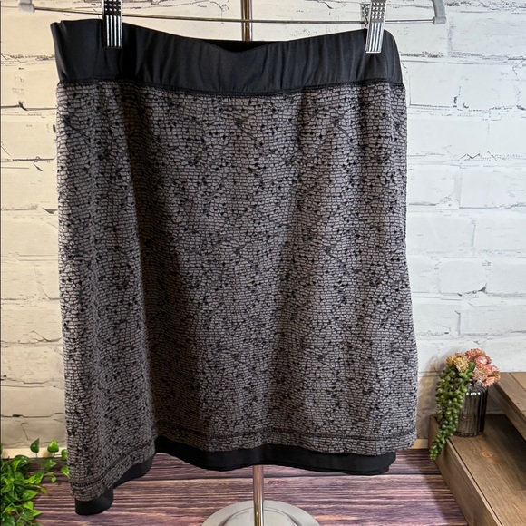 Exofficio Wanderlust Black and Gray Textured A-Line Vacation Tennis Travel Skirt - Picture 2 of 6